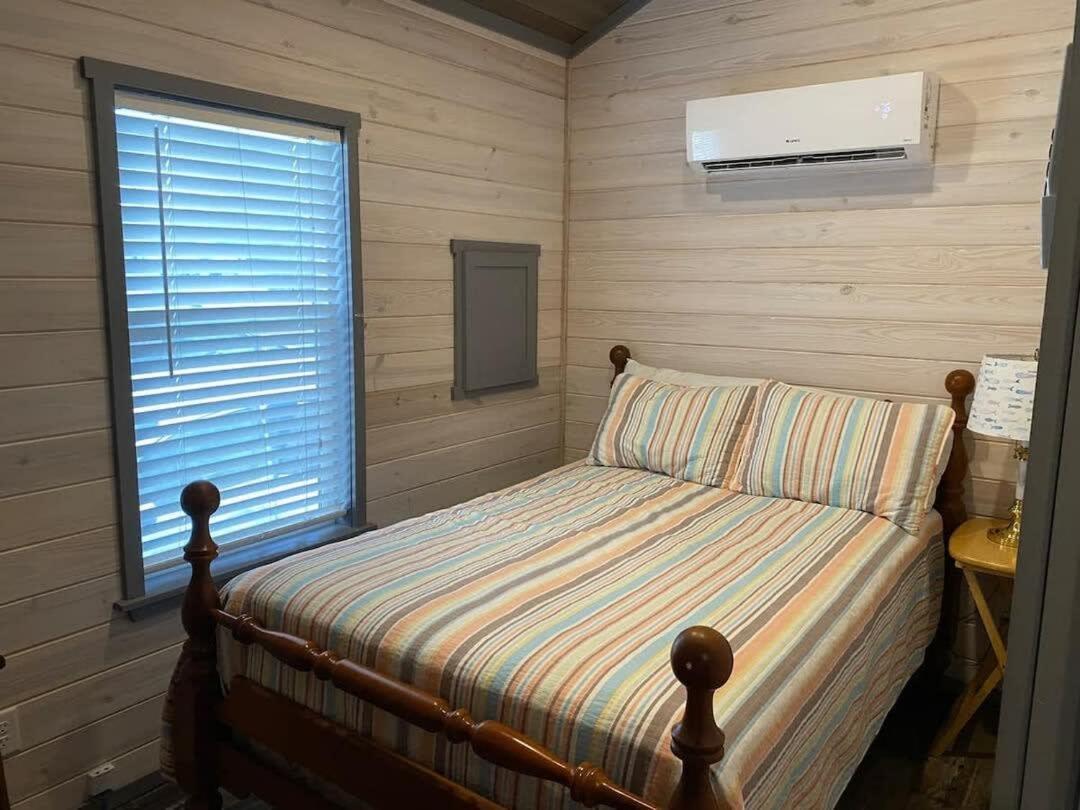 Surf City 2Br Park Home With Waterfront View And Parking Екстер'єр фото