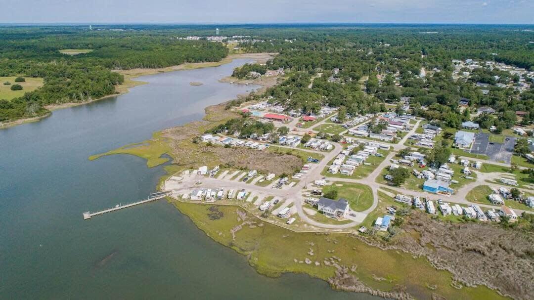 Surf City 2Br Park Home With Waterfront View And Parking Екстер'єр фото